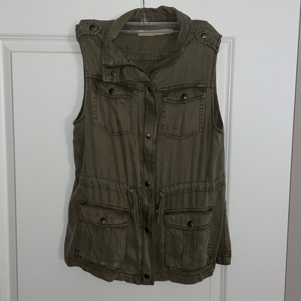 MAX JEANS zip up vest ￼